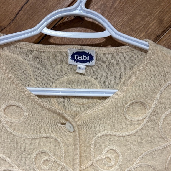 Tabi Cream Women's Button Up Cardigan Large 100% Pure New Wool WOOLMARK - Picture 3 of 11